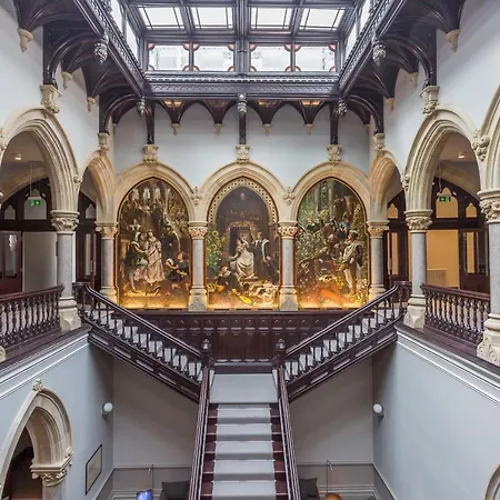 Апартаменты The Myles Stone Cross Mansion