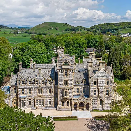 The Myles Stone Cross Mansion Apartment *